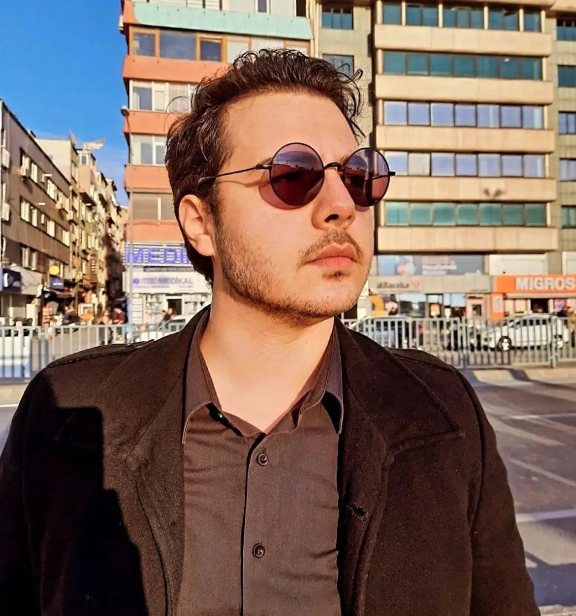 MUSTAFA BURAK ŞAHİN’DEN YENİ SİNGLE: “BU NE GÜZELLİK?”