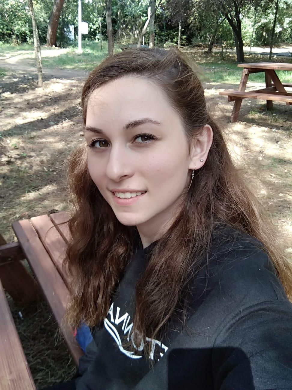 DOĞANIN İÇİNDEN GELEN SÖZLER: NAGİHAN GÜL TOPÇU ŞARKI SÖZLERİYLE DUYGULARA DOKUNUYOR